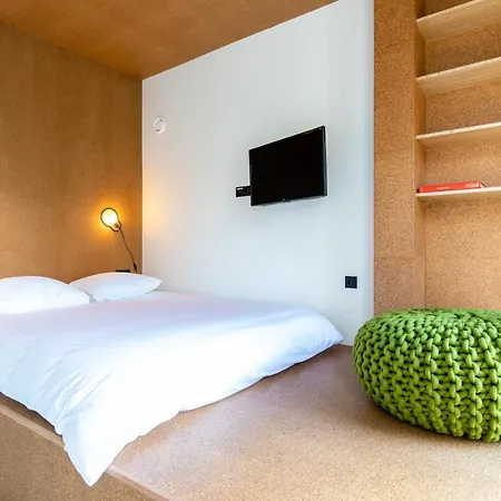 The Bellhop 3* 로테르담