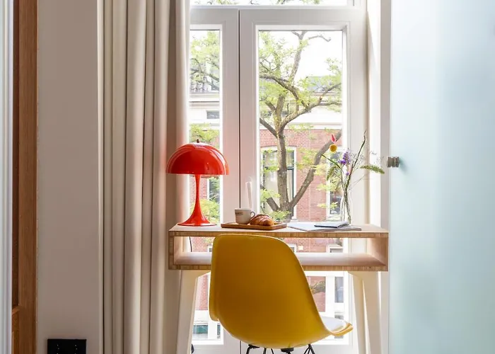 The Bellhop 3* Rotterdam