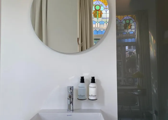 The Bellhop 3* Rotterdam