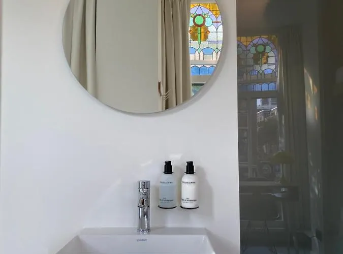 The Bellhop 3* Roterdão